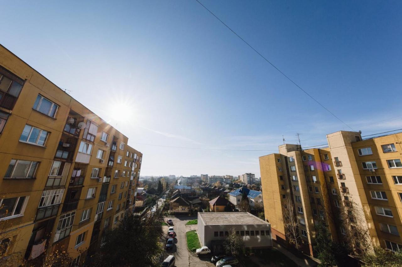 Найкраще Розташування У Місті Нові Smart-Квартири Appartement Oezjhorod Buitenkant foto